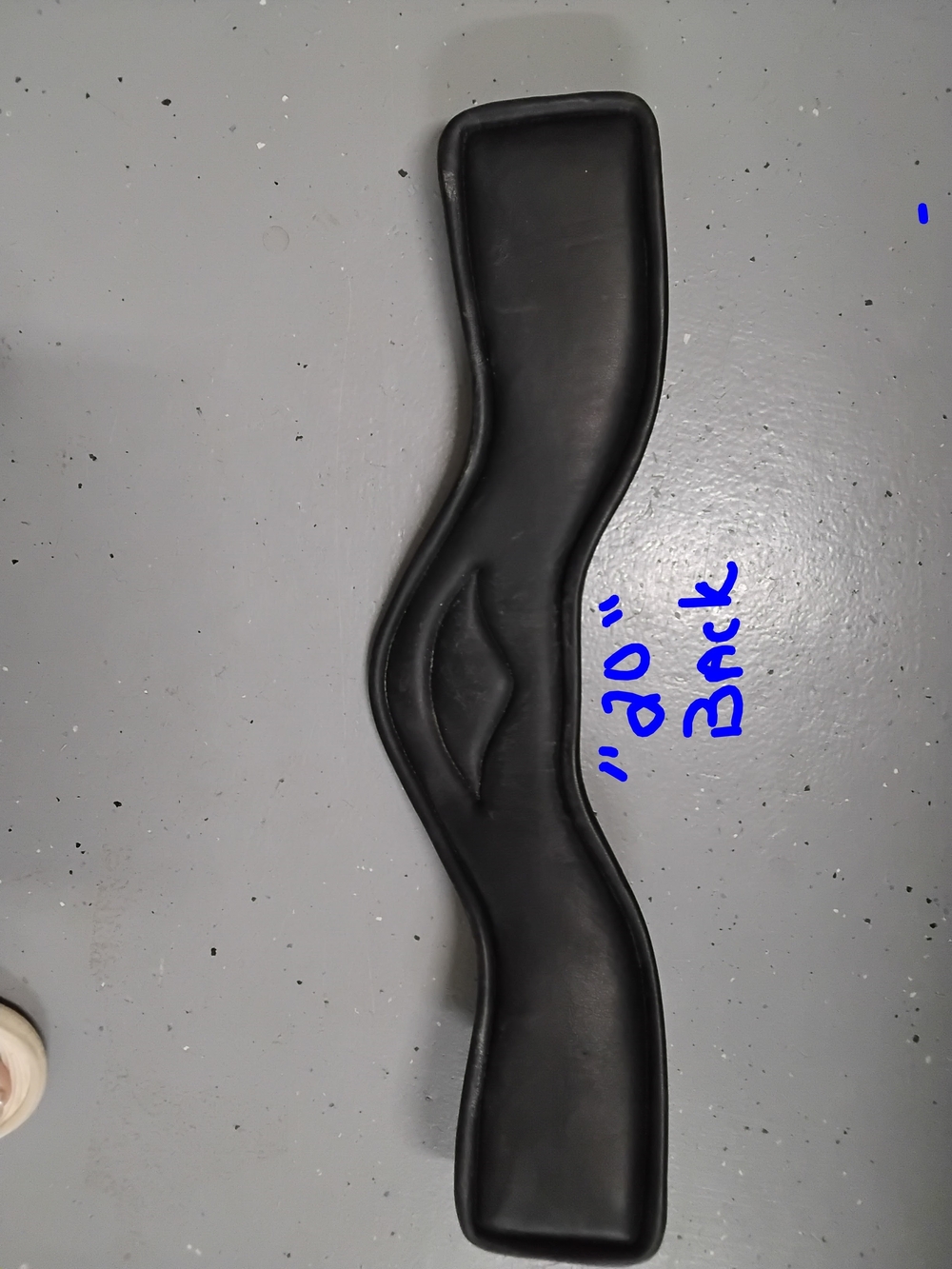 Total Saddle Fit Contoured Dressage Girth 20 Inch - Picture 2 of 2